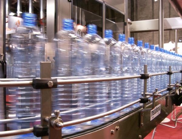Plastik sektörü 200 bin ton PET şişenin 85 bin tonunu geri dönüştürüyor...MAVİ KAPAK KAMPANYASI DEVAM EDİYOR