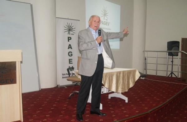 Plastik Sektörünün Duayen ismi Hasan Manav, PAGEV Okulu öğrencilerine 60 yılı aşkın deneyimlerini anlattı…