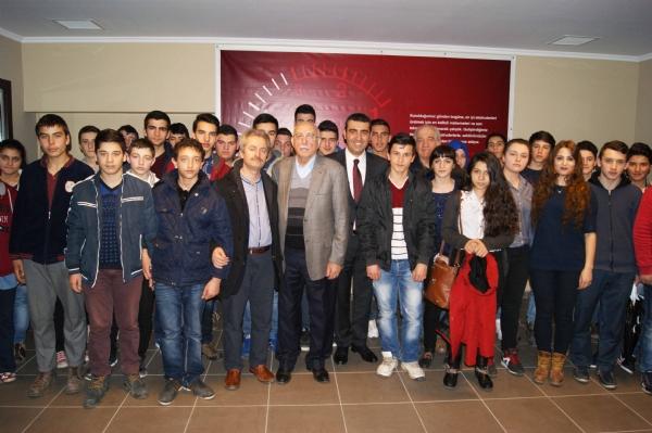PAGEV Öğrenci - Sanayici Buluşması'nda, Gebze PAGEV Lisesi öğrencileri, Mikrosan tesislerini incelediler...
