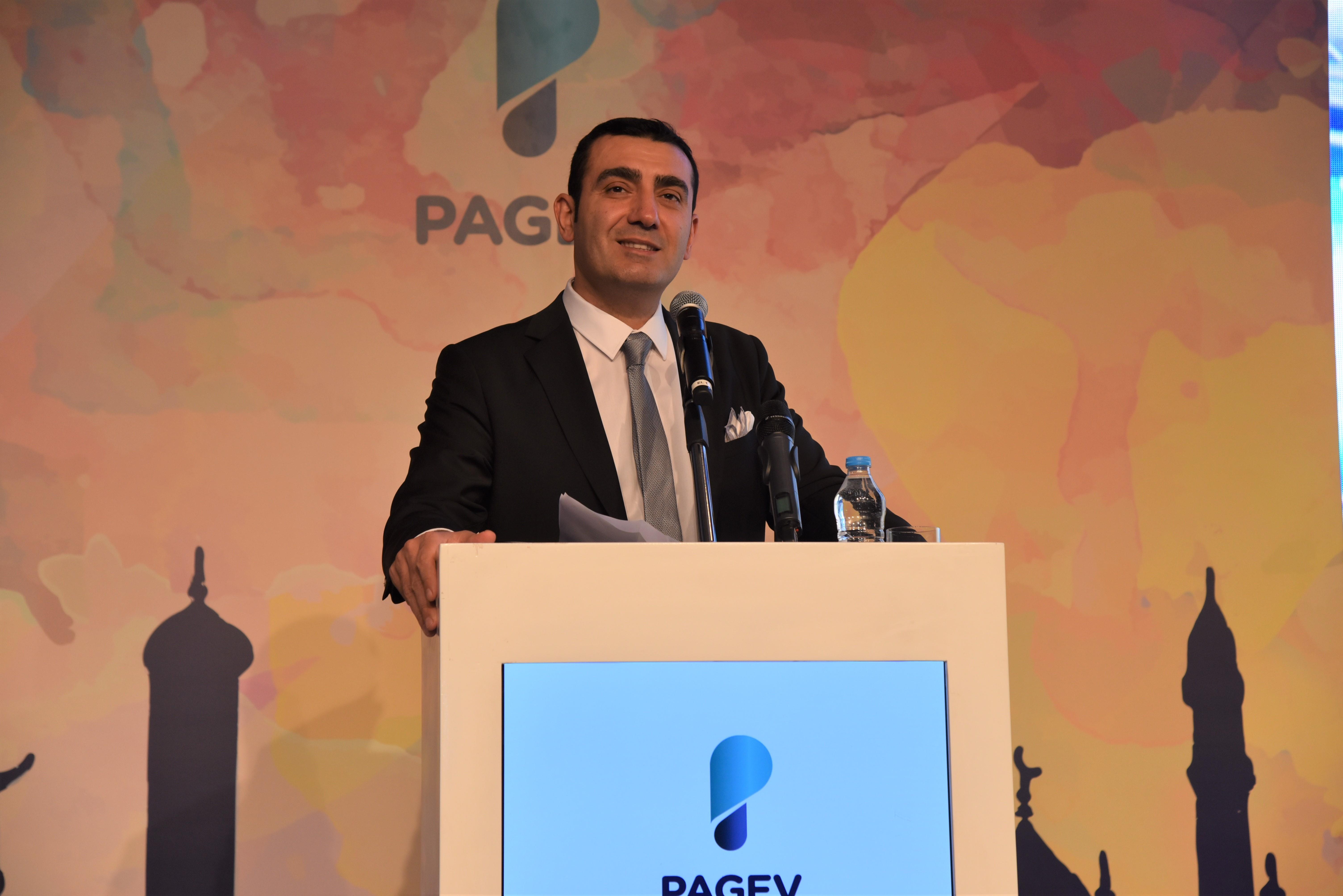 PAGEV mensup ve dostları PAGEV Lisesi mezunlarıyla Geleneksel İftarda bir araya geldi