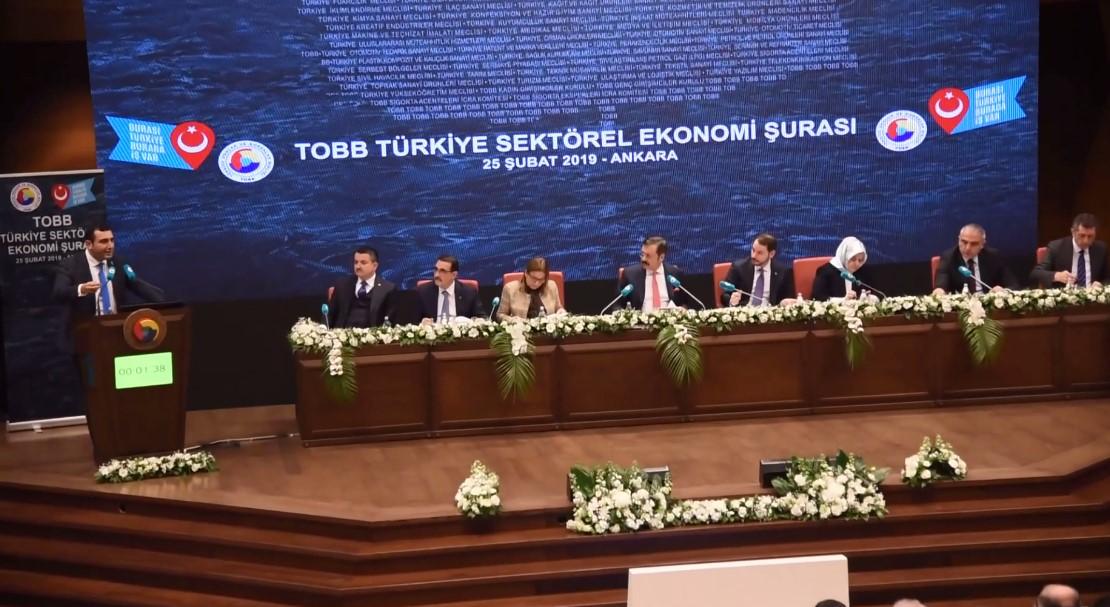 TOBB Ekonomi Şurasın'da Başkanımız, 6 Bakanımıza Sektörümüzün acil konularını 3 dakikada vurguladı.