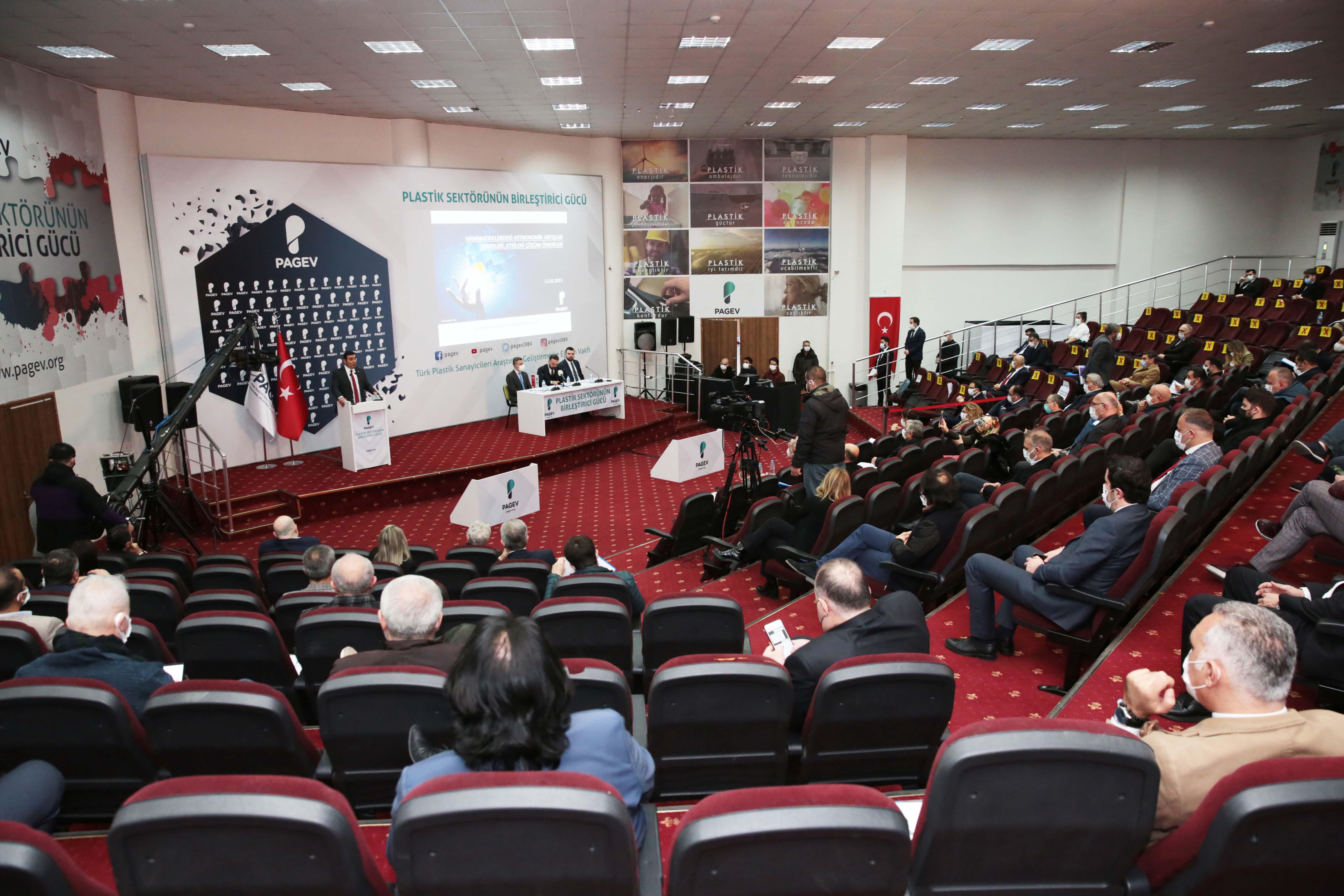 PAGEV Yönetimi oybirliğiyle güven tazeledi